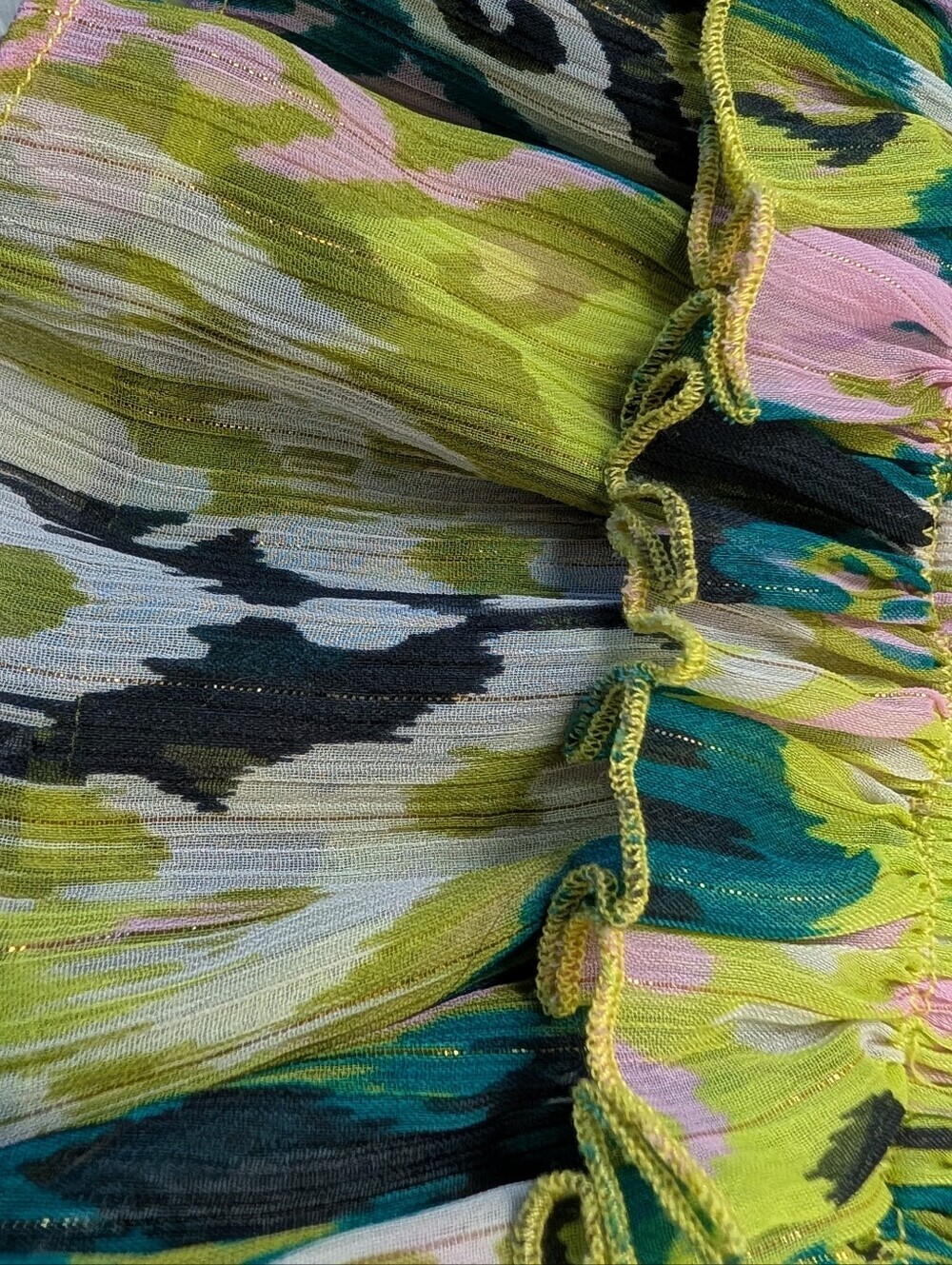ZARA SMOCKED STRAPLESS RUFFLE TOP SIZE SMALL - Picture 6 of 7
